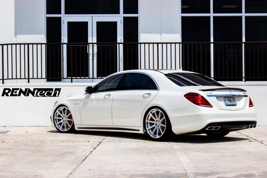  Mercedes-AMG S63 Arabian Edition by RENNtech 2016 года  (фото 13 из 17)